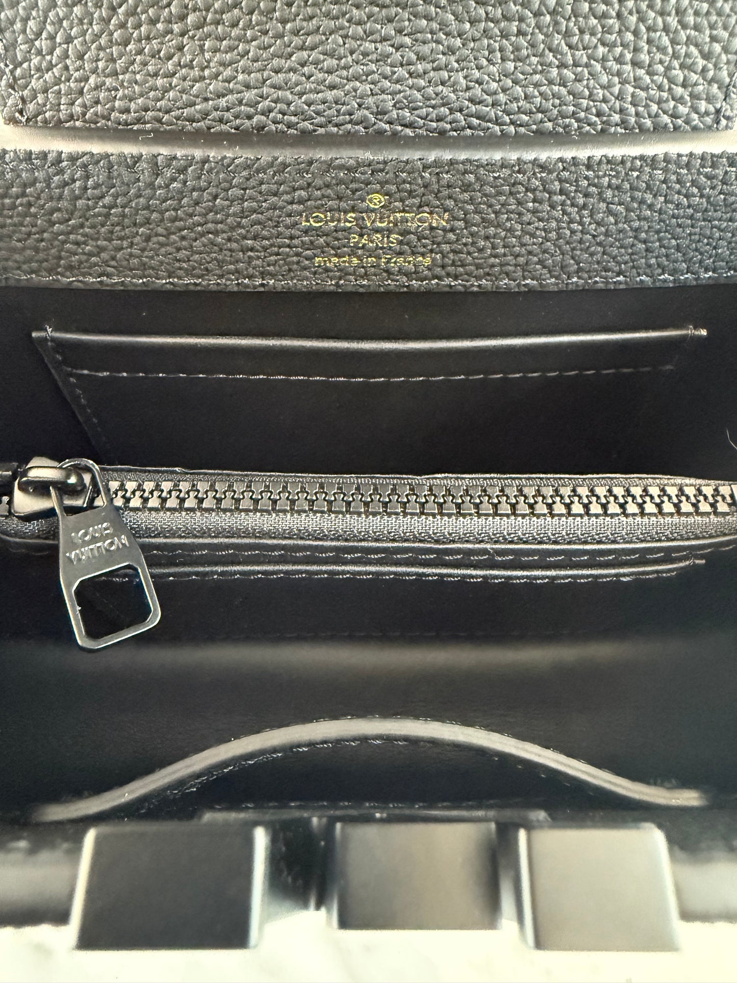 Capucines East-West Mini